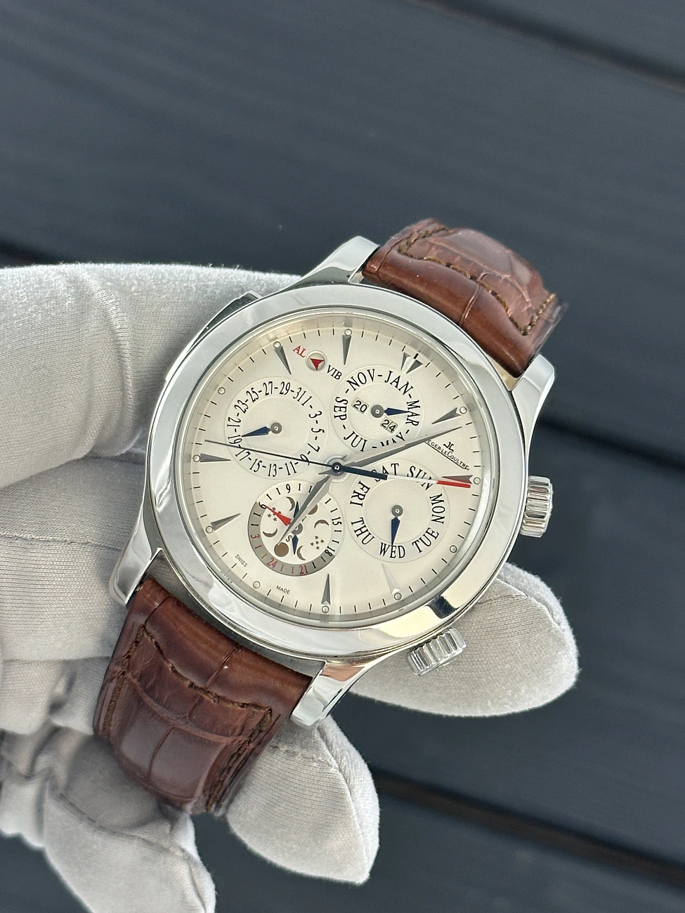 Часы Jaeger-LeCoultre  Master Grande Reveil Perpetual Calendar  Q163842A