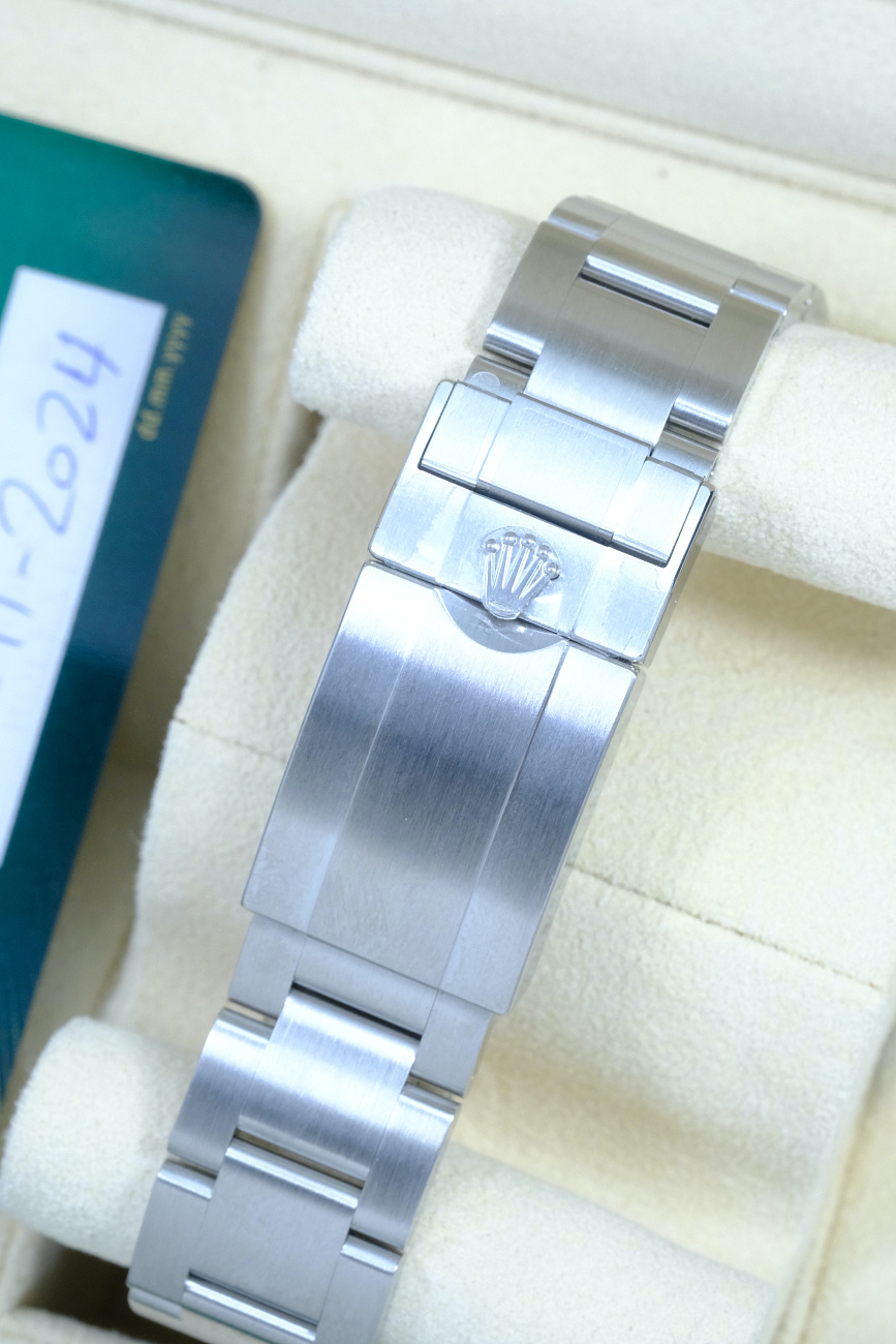 Часы Rolex  Explorer 40Mm  224270-0001