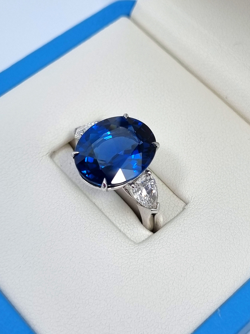 Украшение NO NAME  Кольцо С Сапфиром 9,15 Ct.   