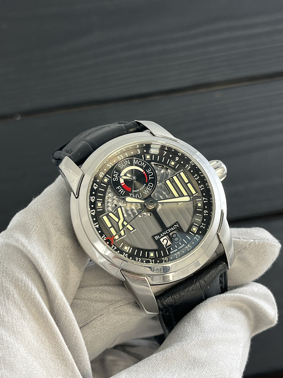 Часы Blancpain  L Evolution Semainier Grande Date 8 Days 43Mm  8837-1134-53B