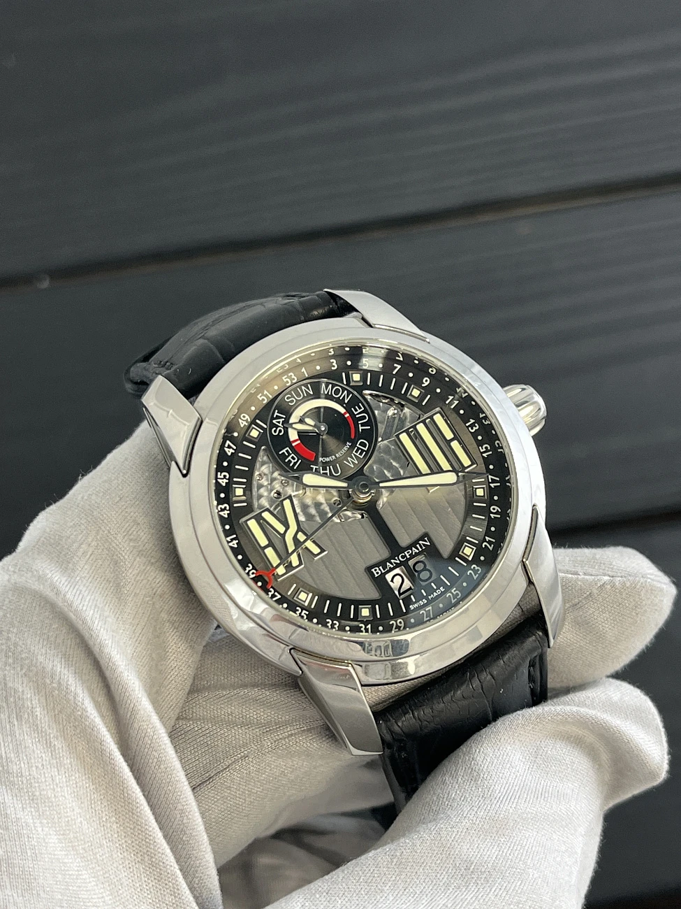 Часы Blancpain  L Evolution Semainier Grande Date 8 Days 43Mm  8837-1134-53B