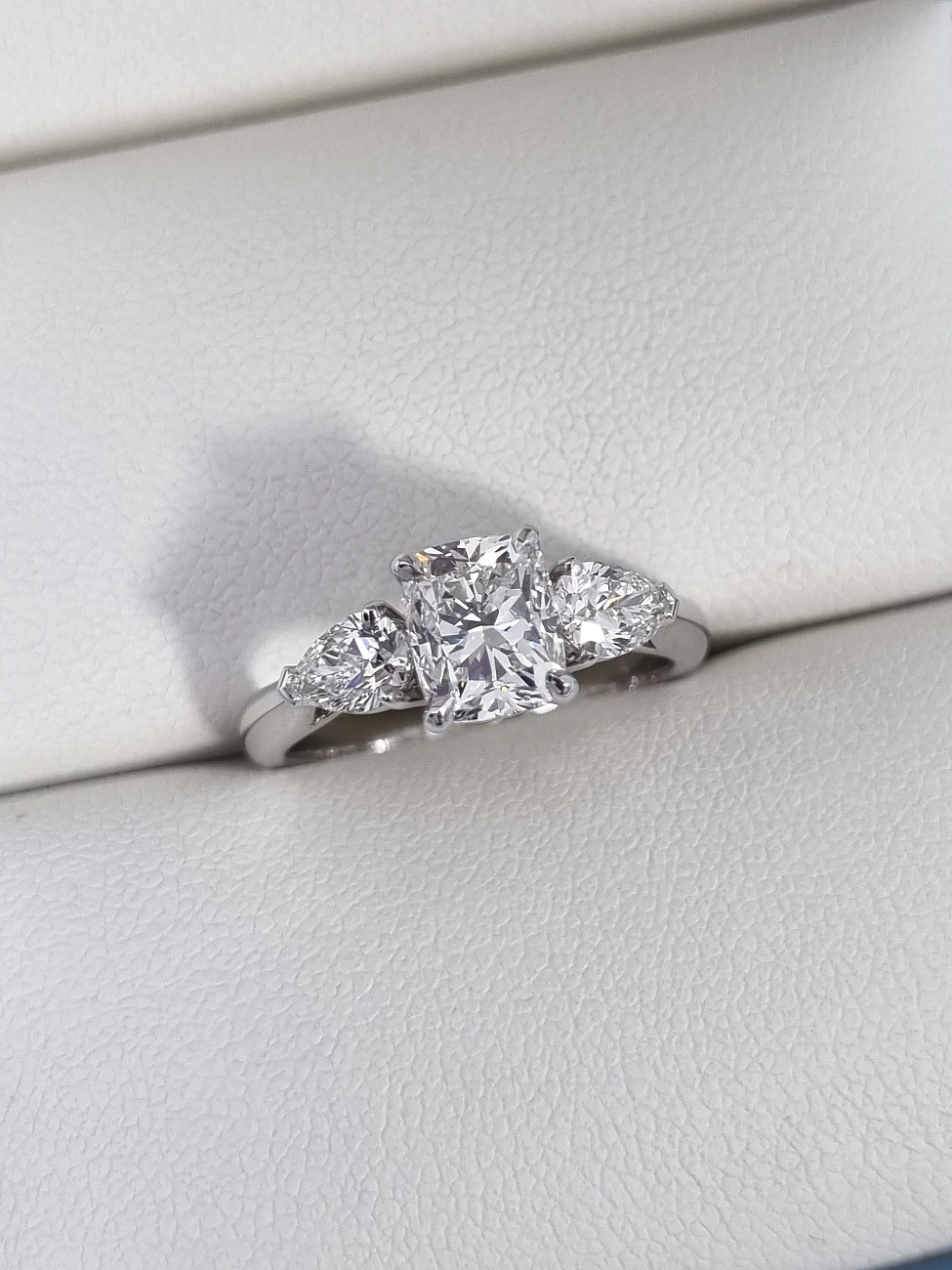 Украшение GIA  Кольцо с бриллиантом 1,51 ct. I/VS1   