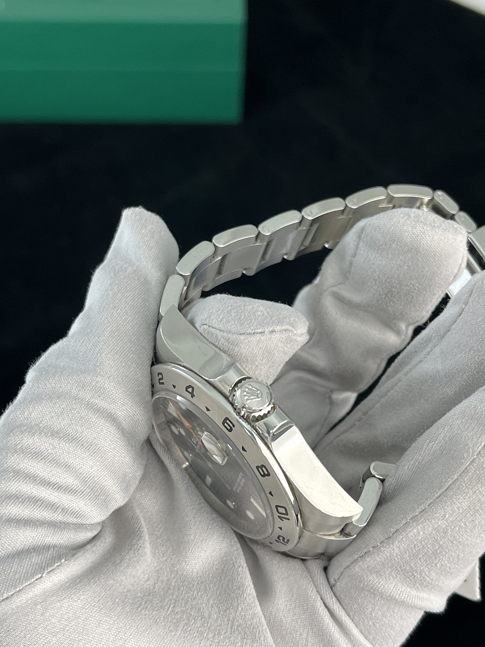 Часы Rolex  Oyster Perpetual Explorer Ii Black Dial  216570 