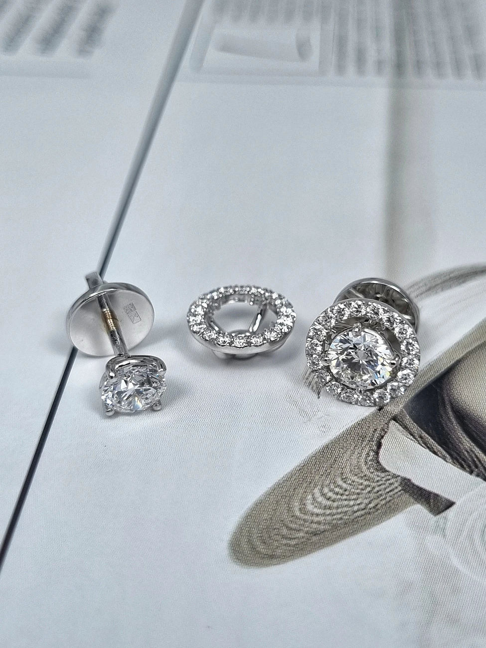 Украшение GIA  Серьги с бриллиантами 0,50/0,50 ct. D/VVS1 (3 Excellent)   