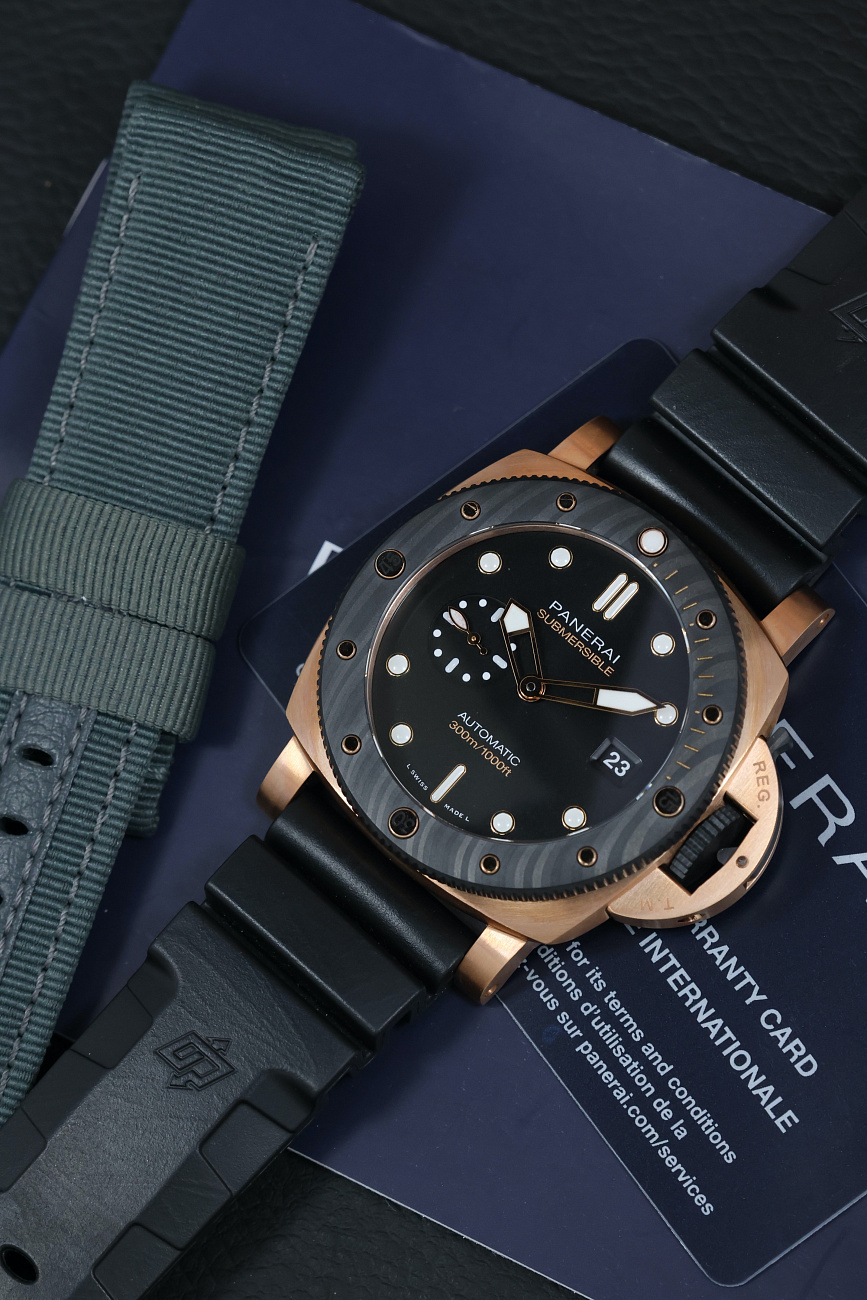 Часы Panerai  Submersible 44mm, Goldtech™ PAM02070  PAM02070