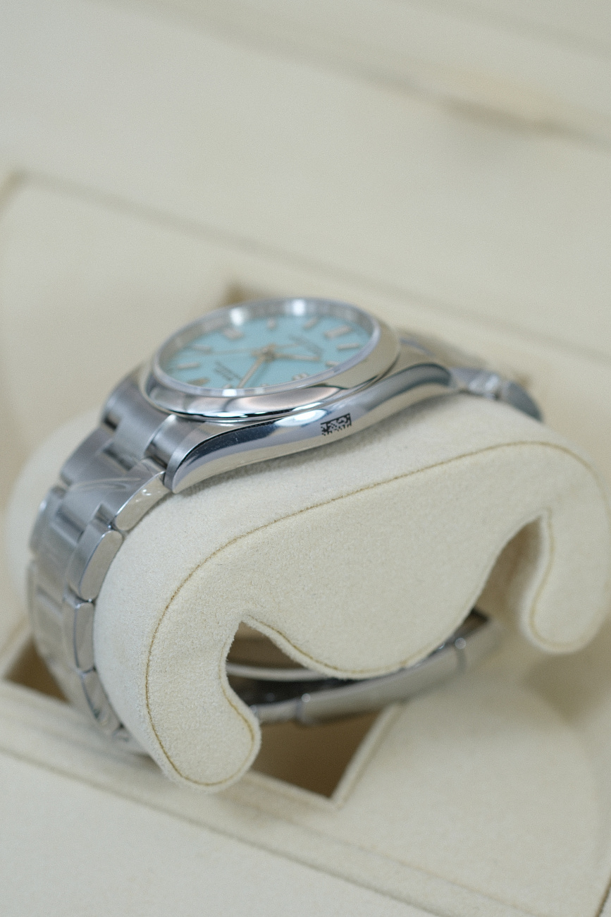 Часы Rolex  Oyster Perpetual 36Mm Tiffany Dial  126000