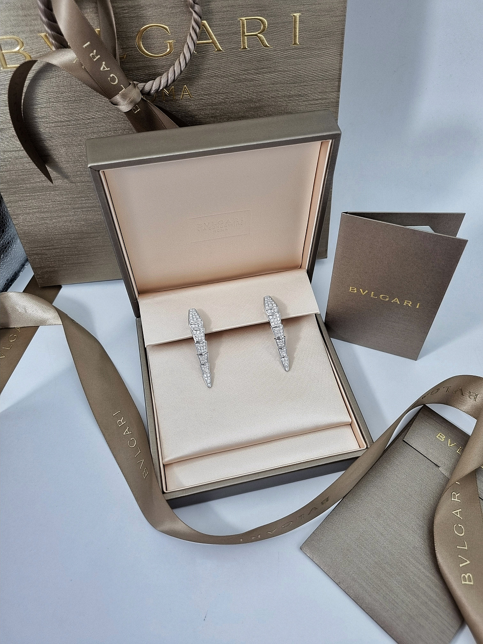 Украшение Bvlgari  Serpenti Viper Earrings 348320  348320 