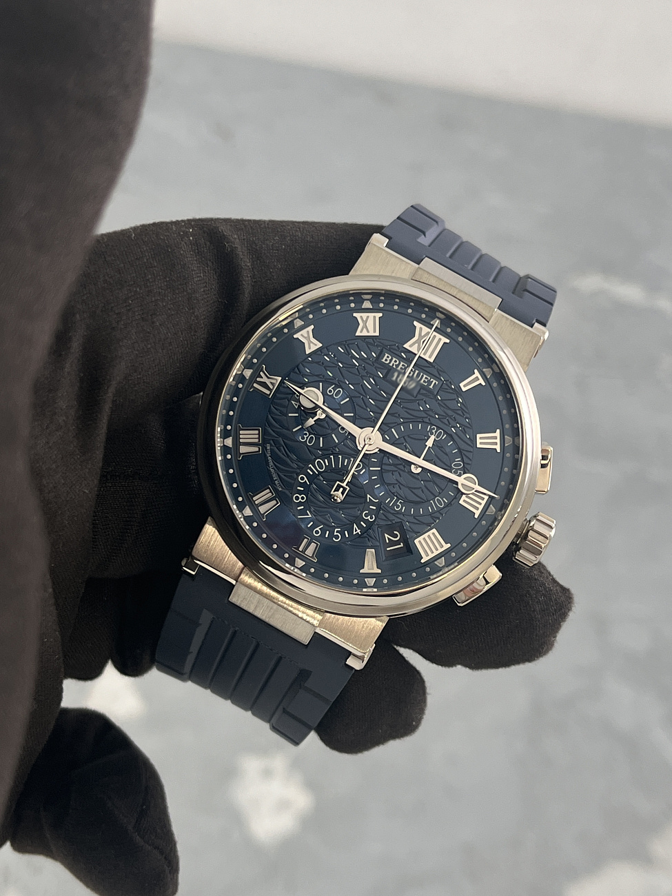 Часы Breguet  Marine Chronograph White Gold Blue Dial  5527BB/Y2/5WV