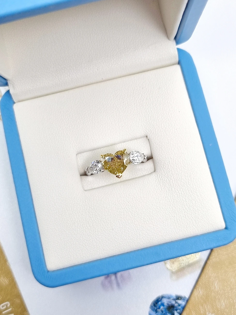 Украшение GIA  Кольцо с бриллиантом 2,28 ct. FBY/VS2   