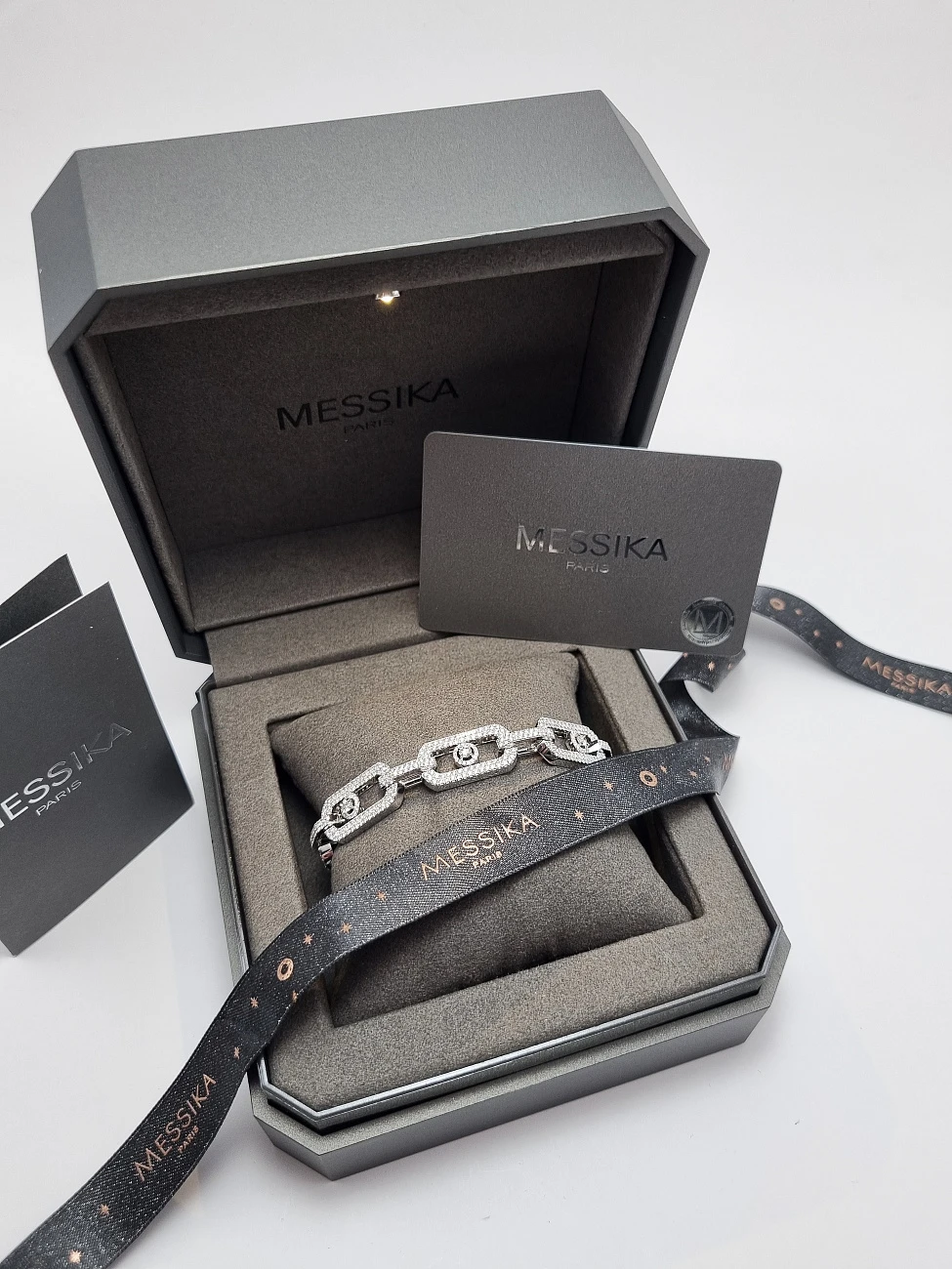 Украшение Messika  So Move Xl Pavé Bracelet  So Move XL Pavé-Set Bracelet 12942-WG 