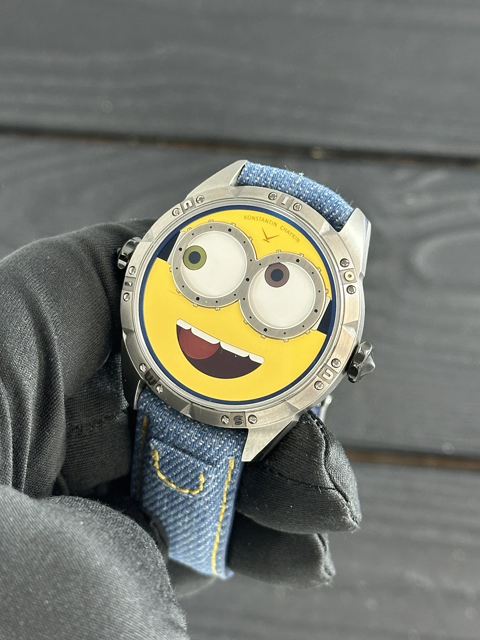 Часы Konstantin Chaykin (Константин Чайкин)  The Minions Watch Titanium  Minions