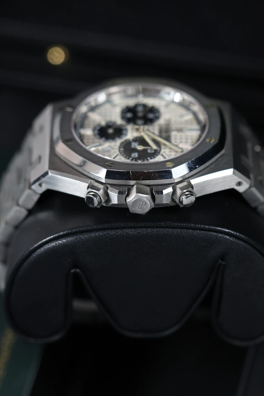 Часы Audemars Piguet  Royal Oak Chronograph 41Mm White Panda Dial  26331ST.OO.1220ST.03