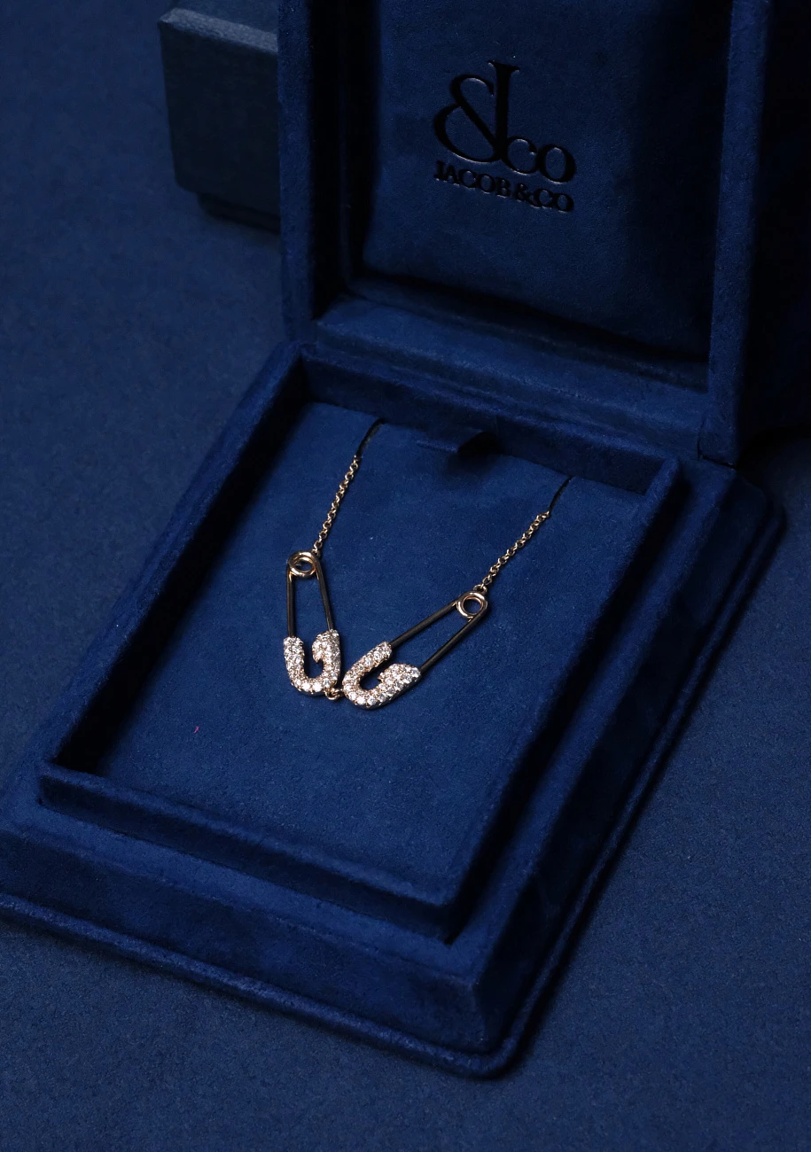 Украшение Jacob &amp; Co  Колье Double Safety Pin  91636745 