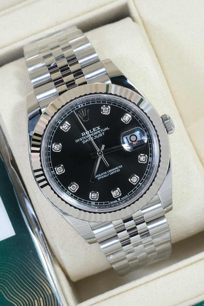 Часы Rolex  Datejust 41Mm Black Dial Diamonds  126334