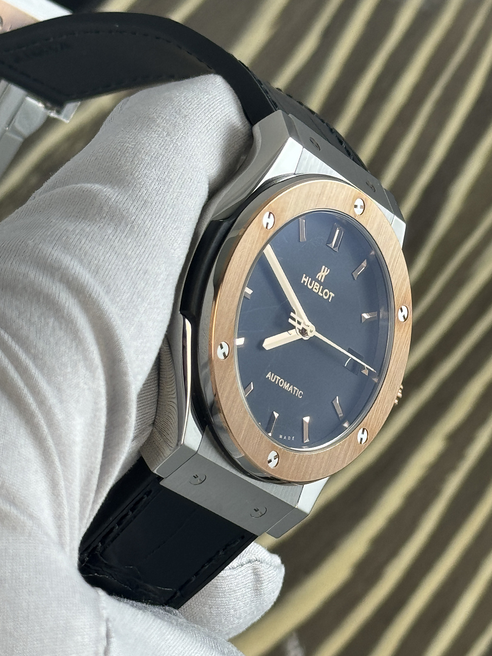 Часы Hublot  Classic Fusion Titanium King Gold 45Mm  511.NO.1181.LR