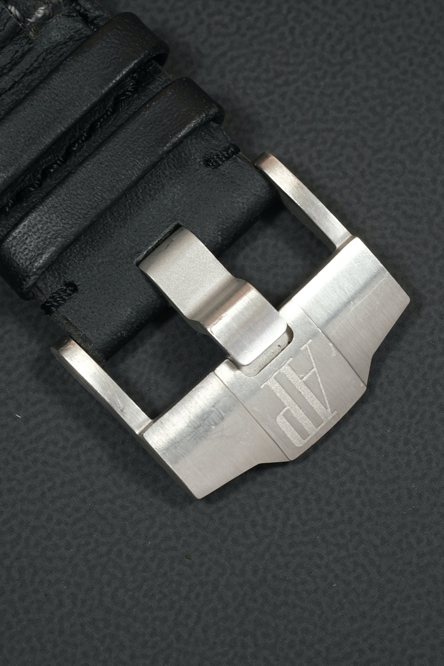 Часы Audemars Piguet  Royal Oak Offshore Grand Prix Platinum Limited Edition  26290PO.OO.A001VE.01