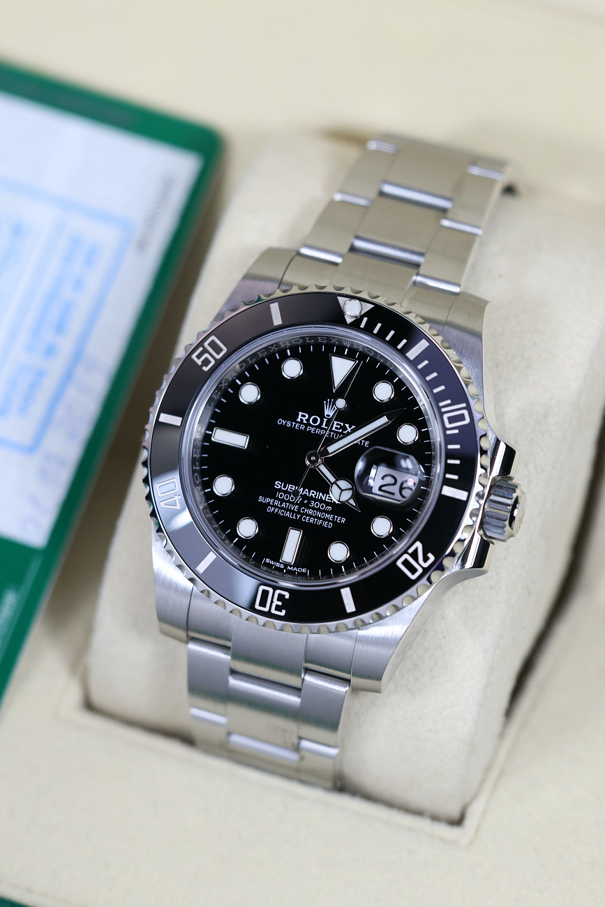 Часы Rolex  Submariner Date Ceramic 40mm  116610LN