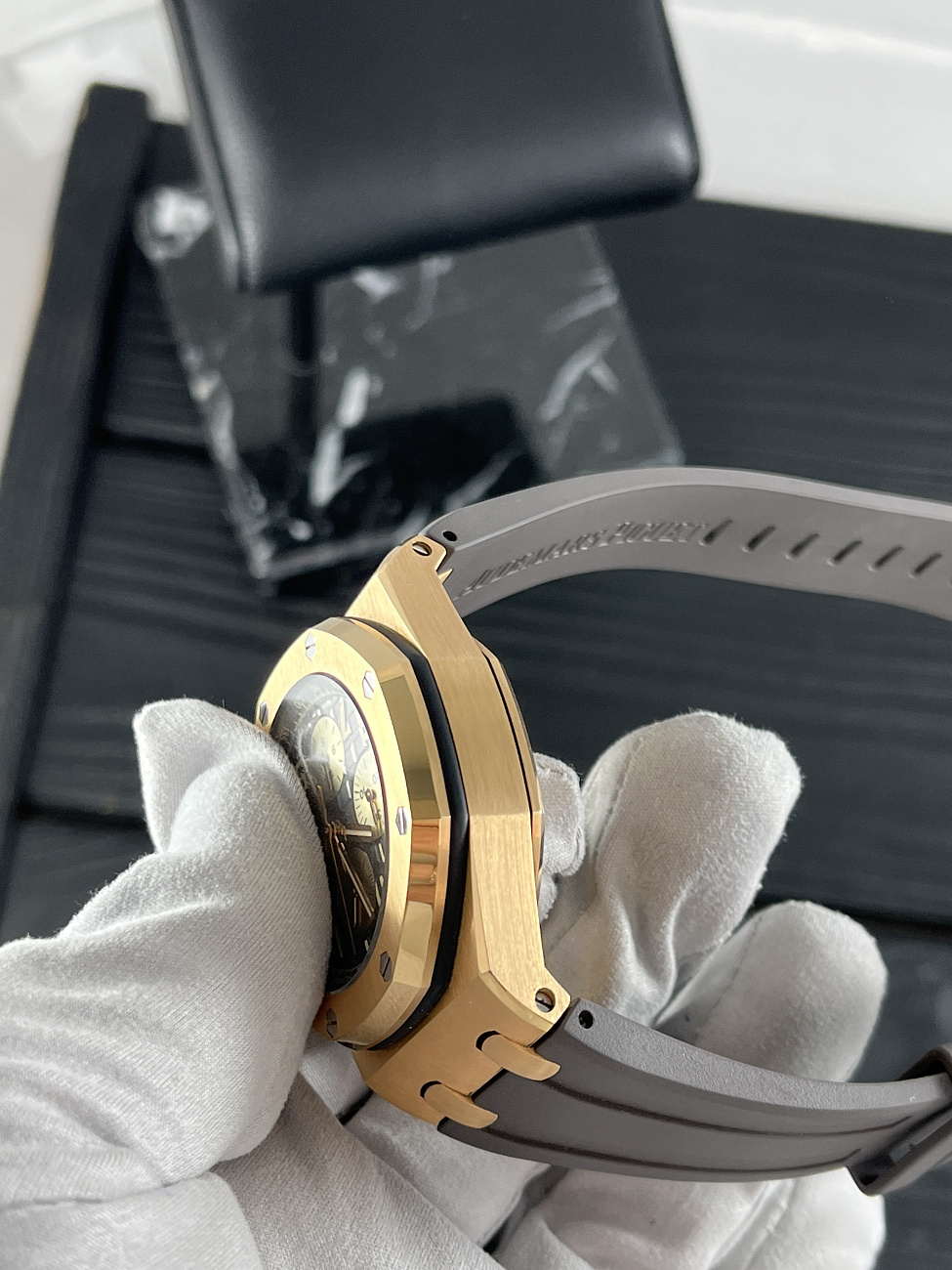 Часы Audemars Piguet  Royal Oak Offshore Chronograph 42Mm  26470OR.OO.A125CR.01