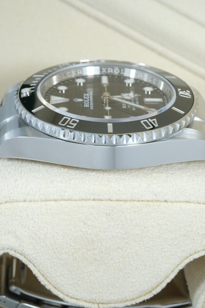 Часы Rolex  Submariner No Date Steel  124060