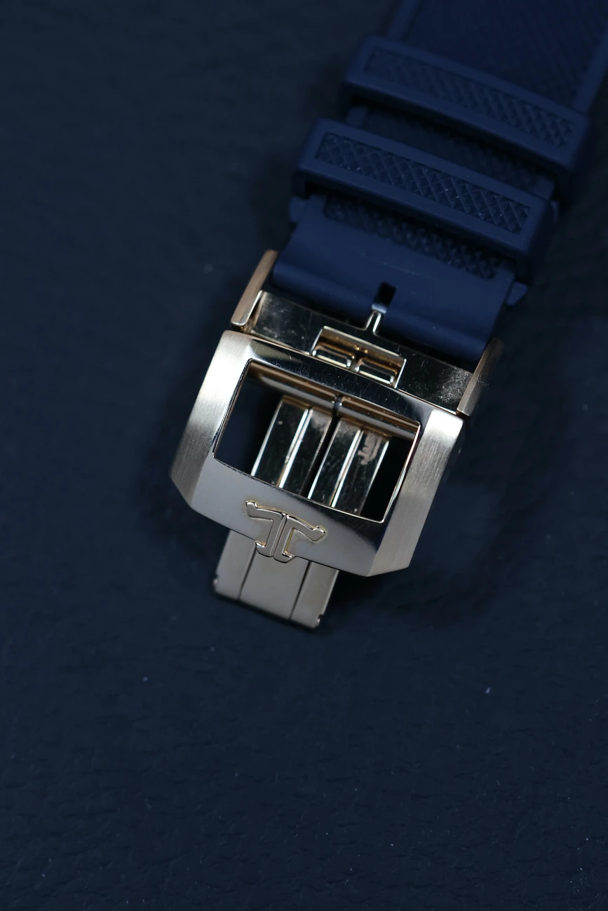 Часы Jaeger-LeCoultre  POLARIS PERPETUAL CALENDAR  Q9082681