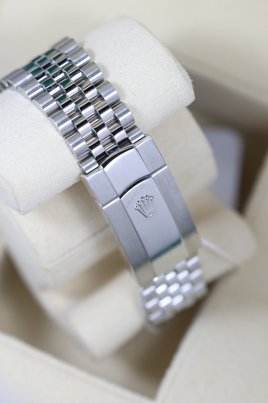 Часы Rolex  Datejust 36Mm Steel & White Gold Purple Dial Oyster  126234