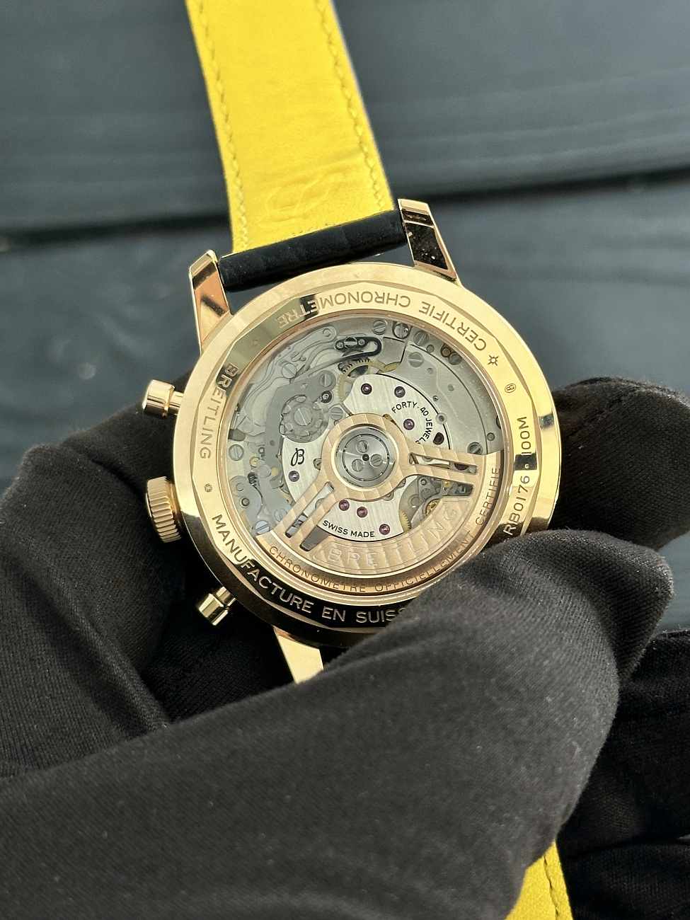 Часы Breitling  Top Time B01 Rose Gold  RB01761A1Q1X1