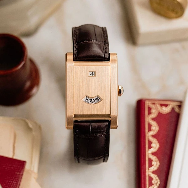 Часы Cartier  Tank a Guichets Rose Gold  WGTA0235