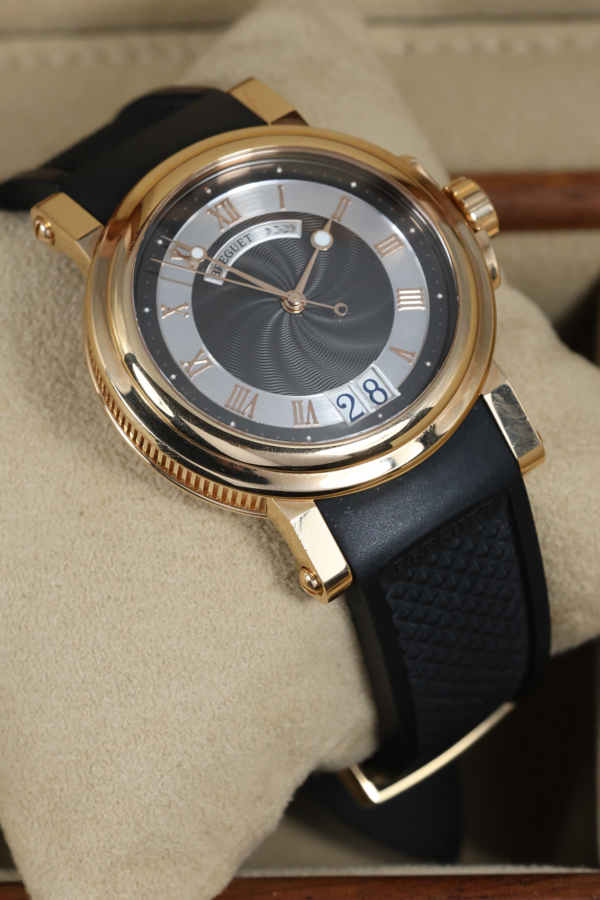 Часы Breguet  Marine Big Date Rose Gold  5817BR/Z2/5V8