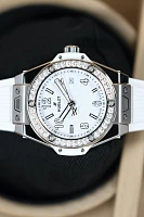 Часы Hublot  One Click 33mm White Dial  485.SE.2010.RW.1204