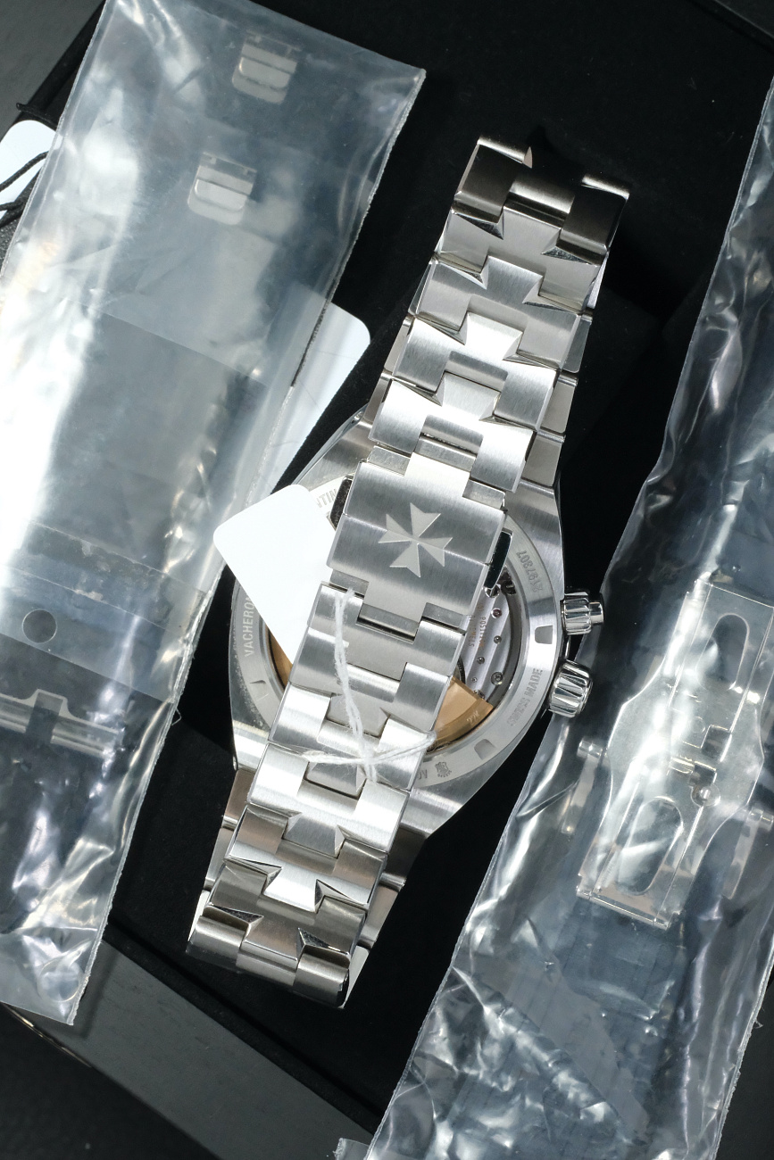 Часы Vacheron Constantin  Overseas Dual Time Blue Dial  7920V/210A-B334