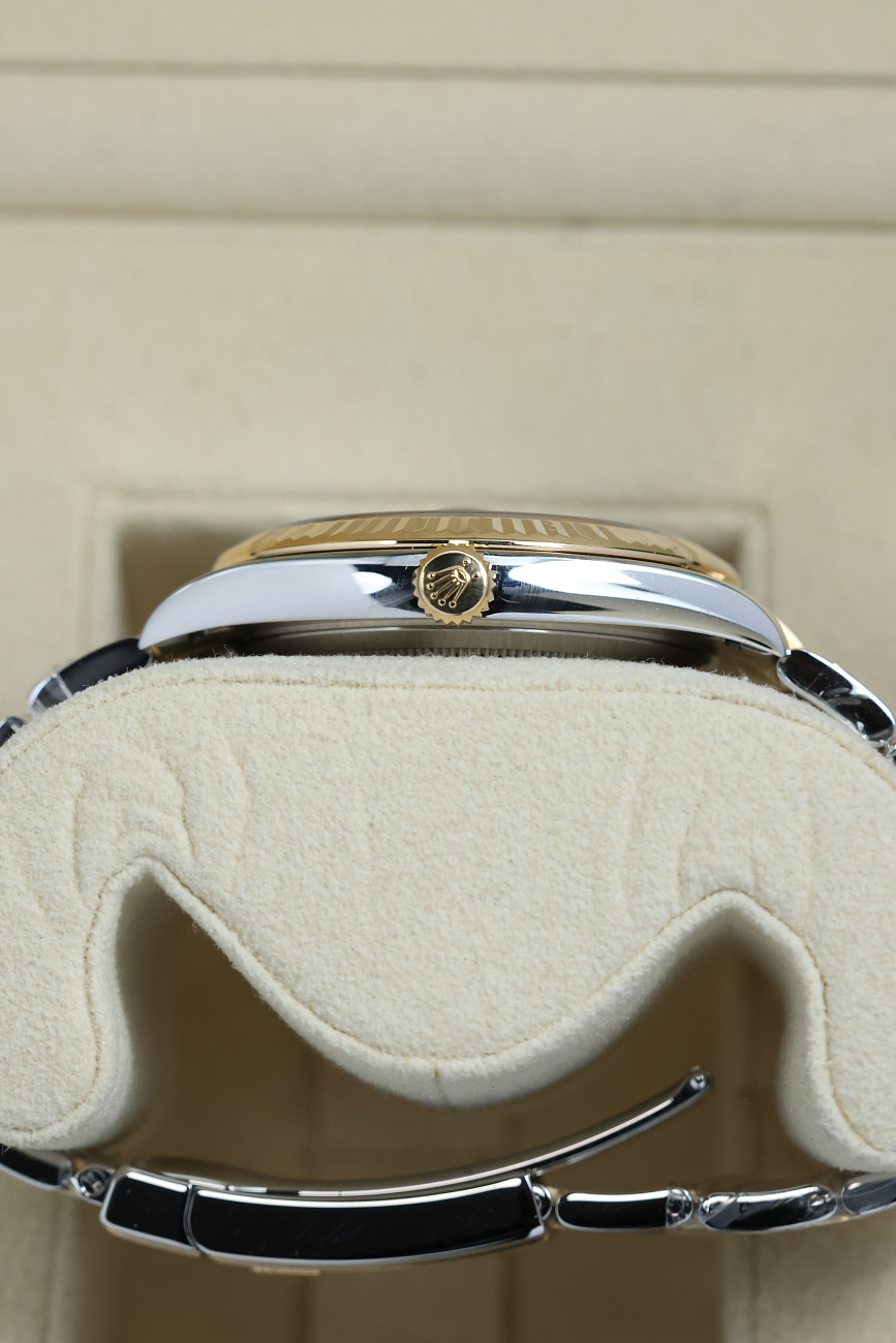 Часы Rolex  Oyster Perpetual Datejust Ii Wimbledon  126333