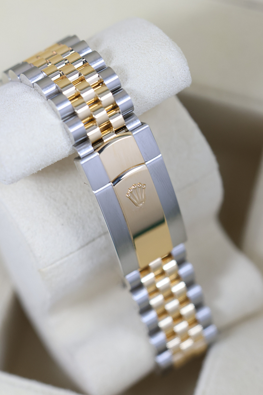 Часы Rolex  Oyster Perpetual Datejust Ii Wimbledon  126333