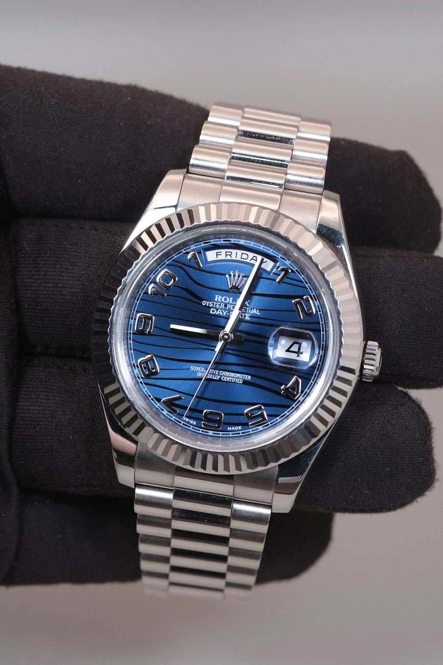 Часы Rolex  Day-Date 41Mm Blue Waves Dial  218239