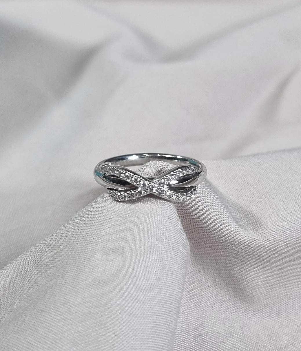 Украшение Tiffany &amp; Co  Infinity Diamond Ring   