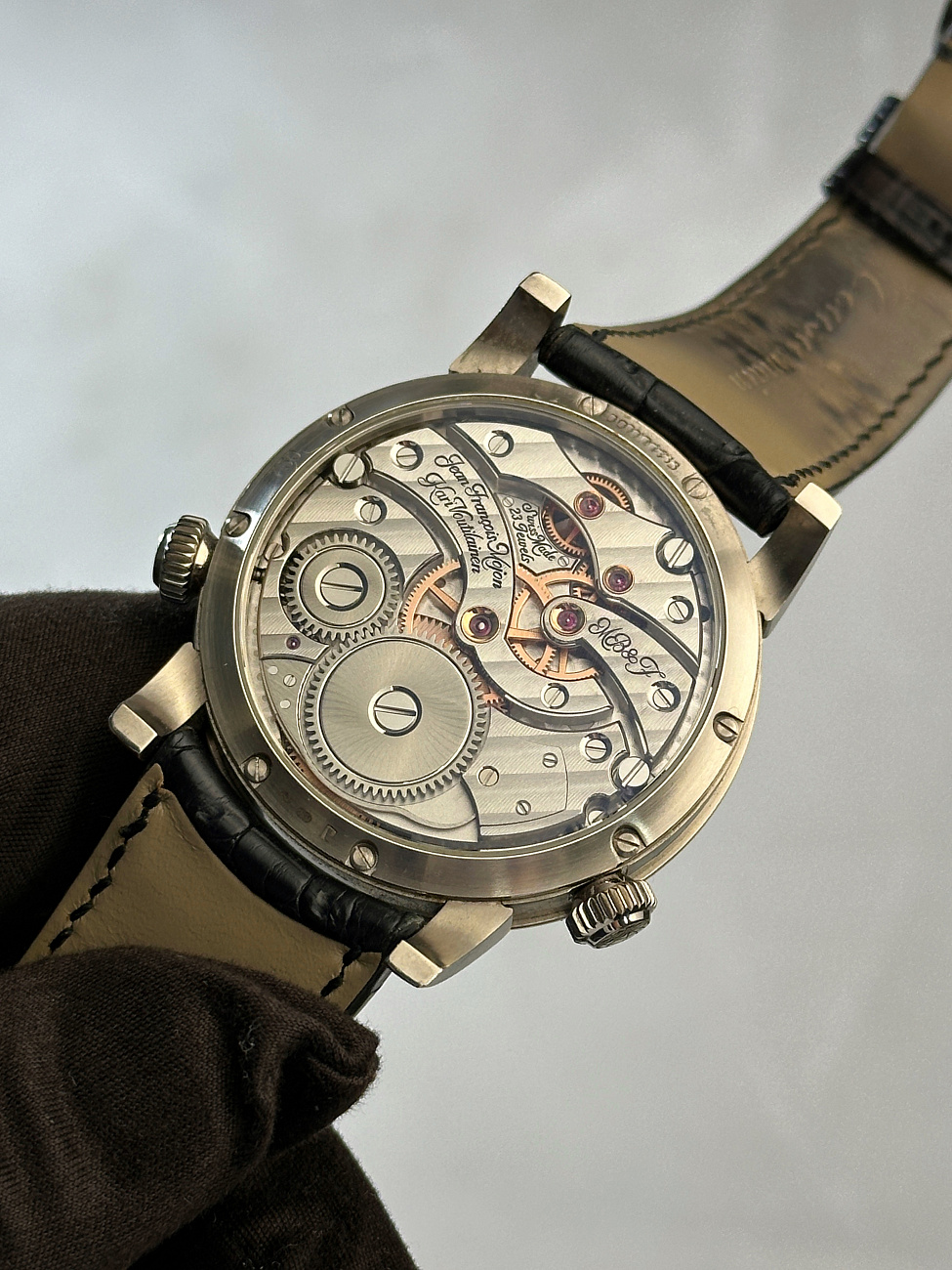 Часы MB&F  Legacy Machine No.1 White Gold  01.WL.W