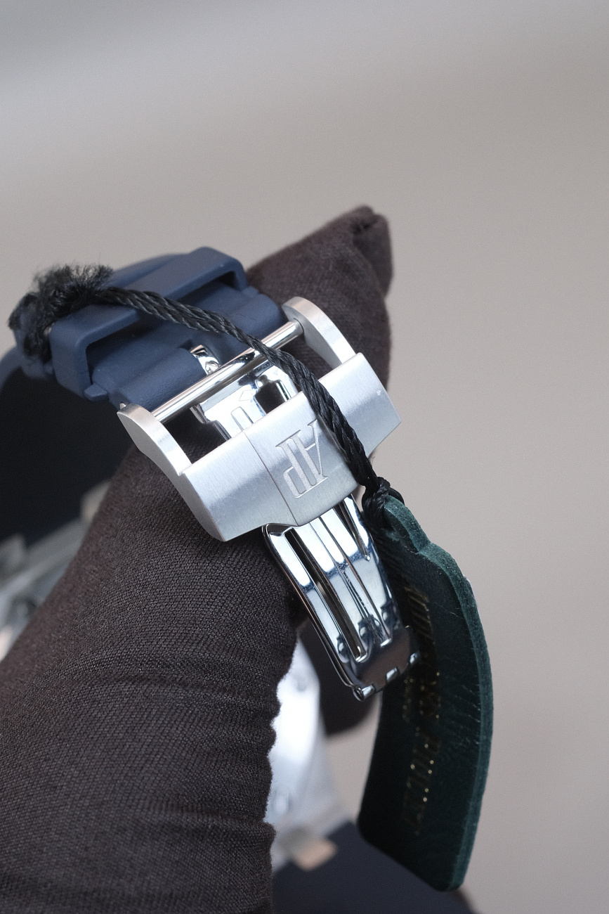 Часы Audemars Piguet  Royal Oak Offshore 10 Days Tourbillon Chronograph Platinum  26388PO.OO.D027CA.01