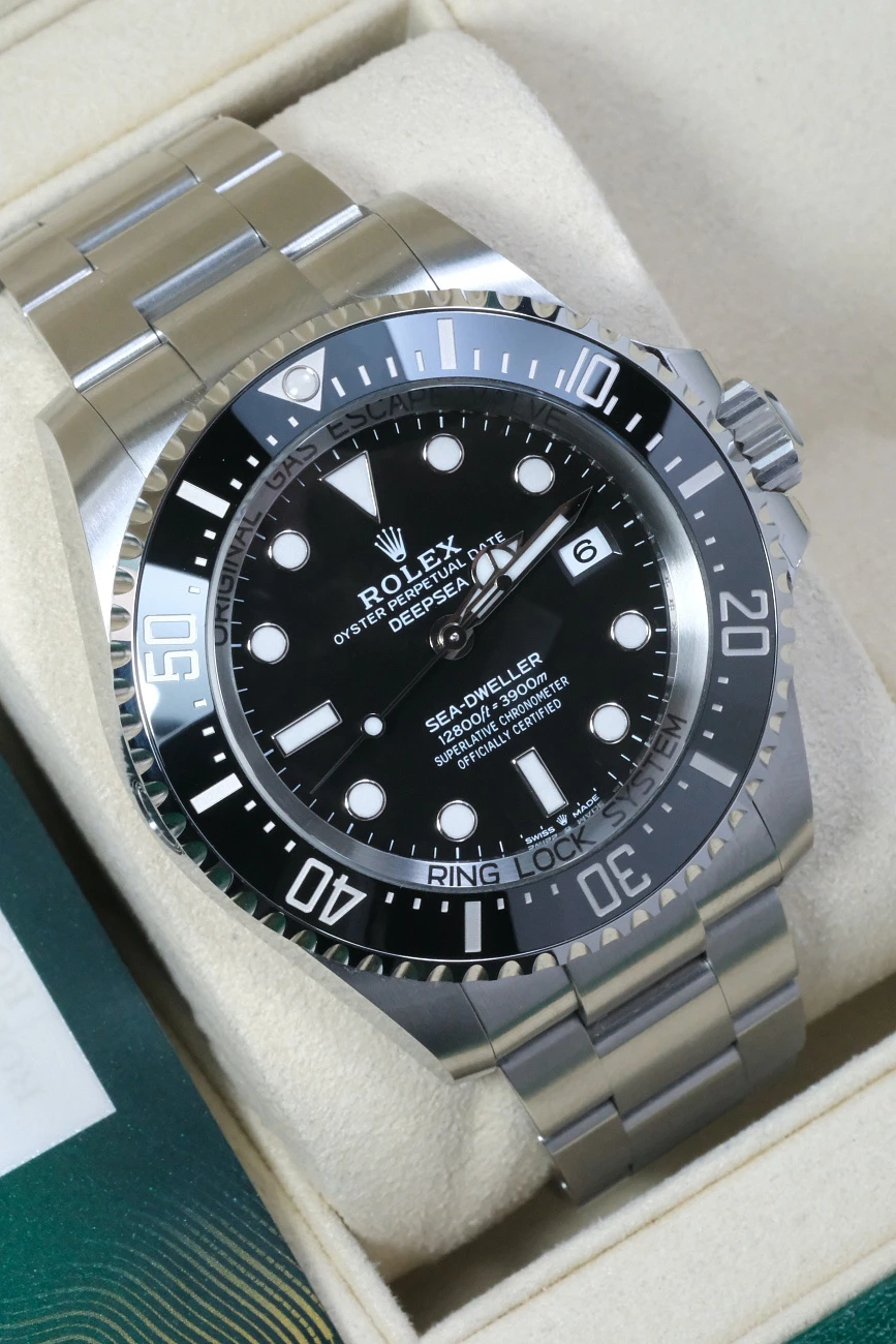 Часы Rolex  Deepsea 44Mm Steel  136660-0004