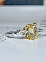 Украшение GIA  Кольцо с бриллиантом 10,03 ct. Fancy Light Yellow/Si1   