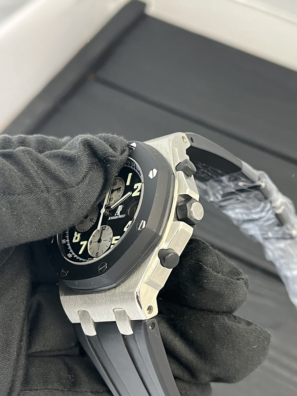 Часы Audemars Piguet  Royal Oak Offshore Rubber Clad 42Mm  25940SK.OO.D002CA.01