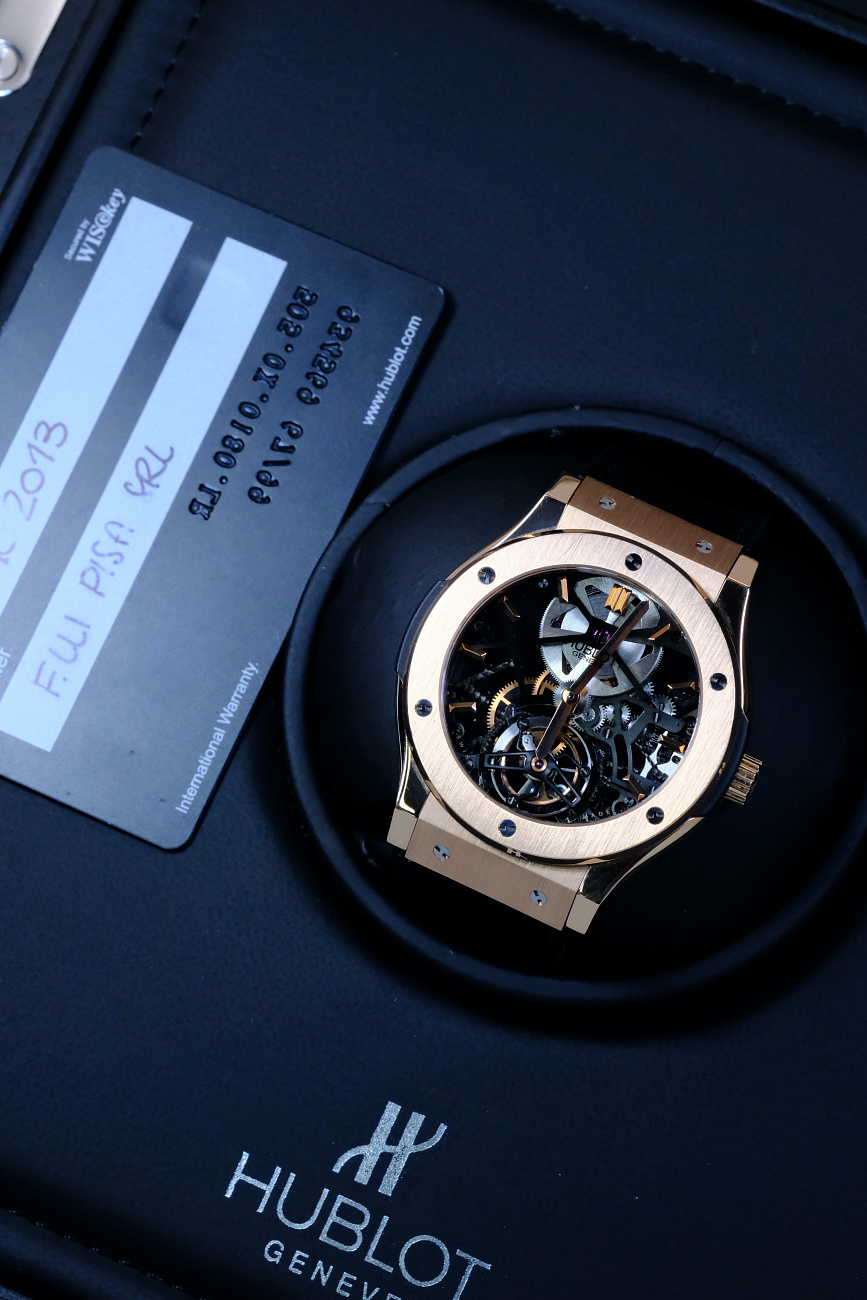 Часы Hublot  Classic Fusion Skeleton Tourbillon King Gold 45Mm Limited Edition  505.OX.0180.LR