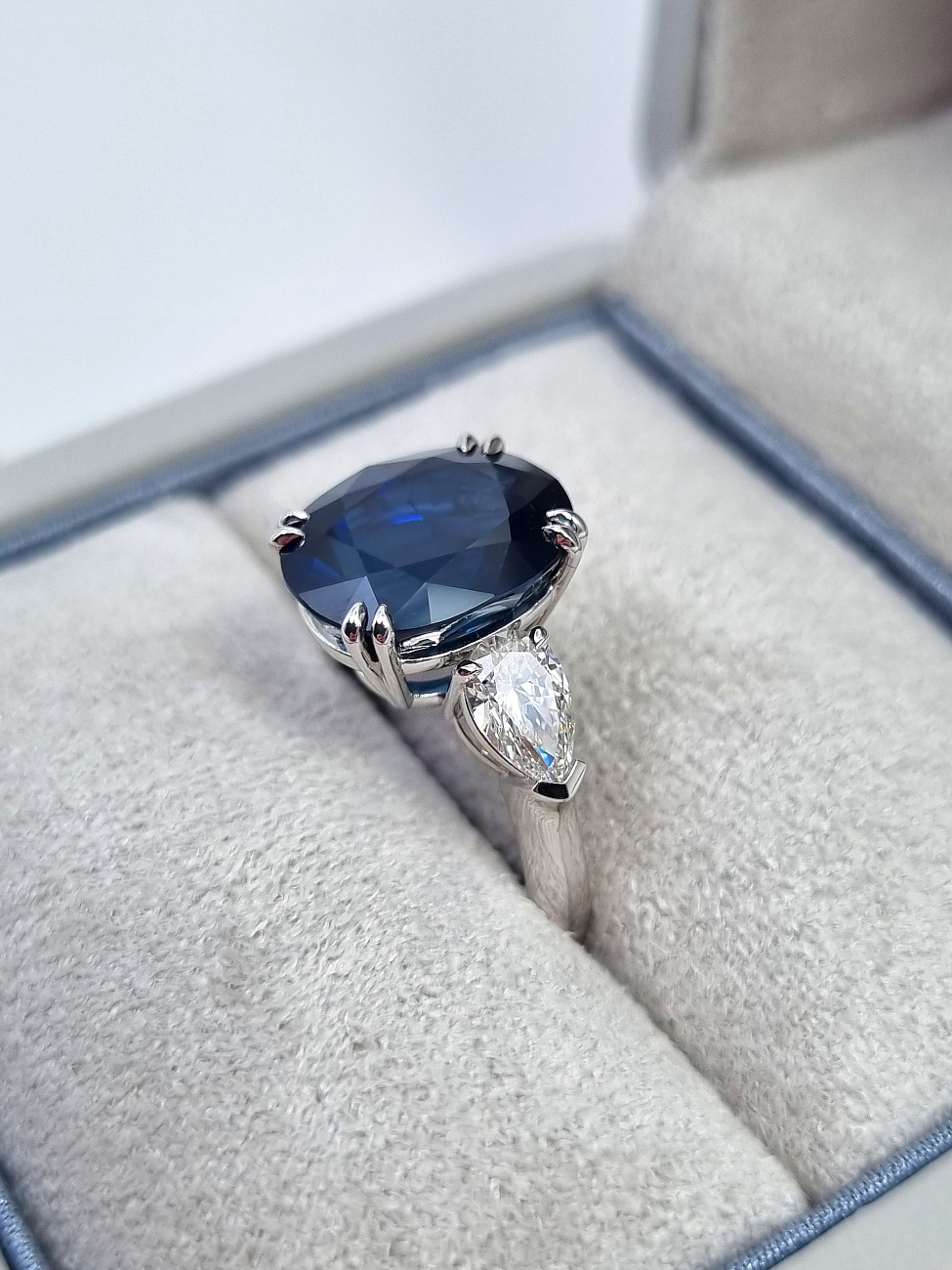 Украшение NO NAME  Кольцо С Сапфиром 7,93 Ct.   