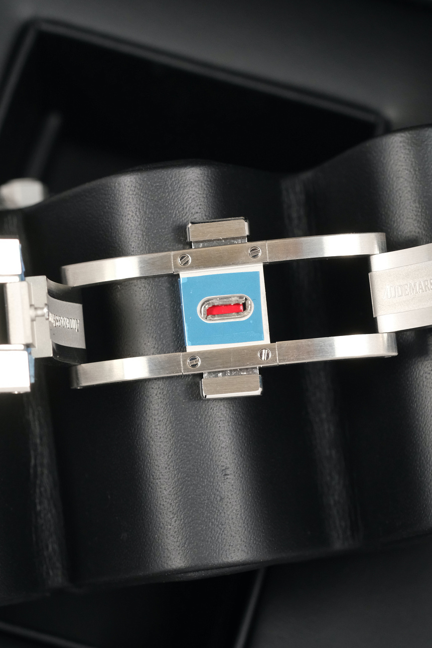 Audemars Piguet в наличии в Москве в &quot;Мануфактуре&quot;! 