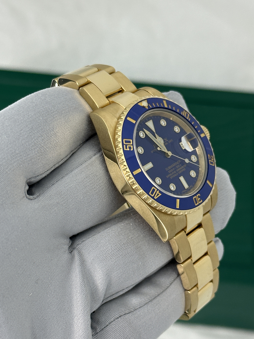 Часы Rolex  Submariner Date 40Mm Yellow Gold Ceramic Diamonds Index  116618LB