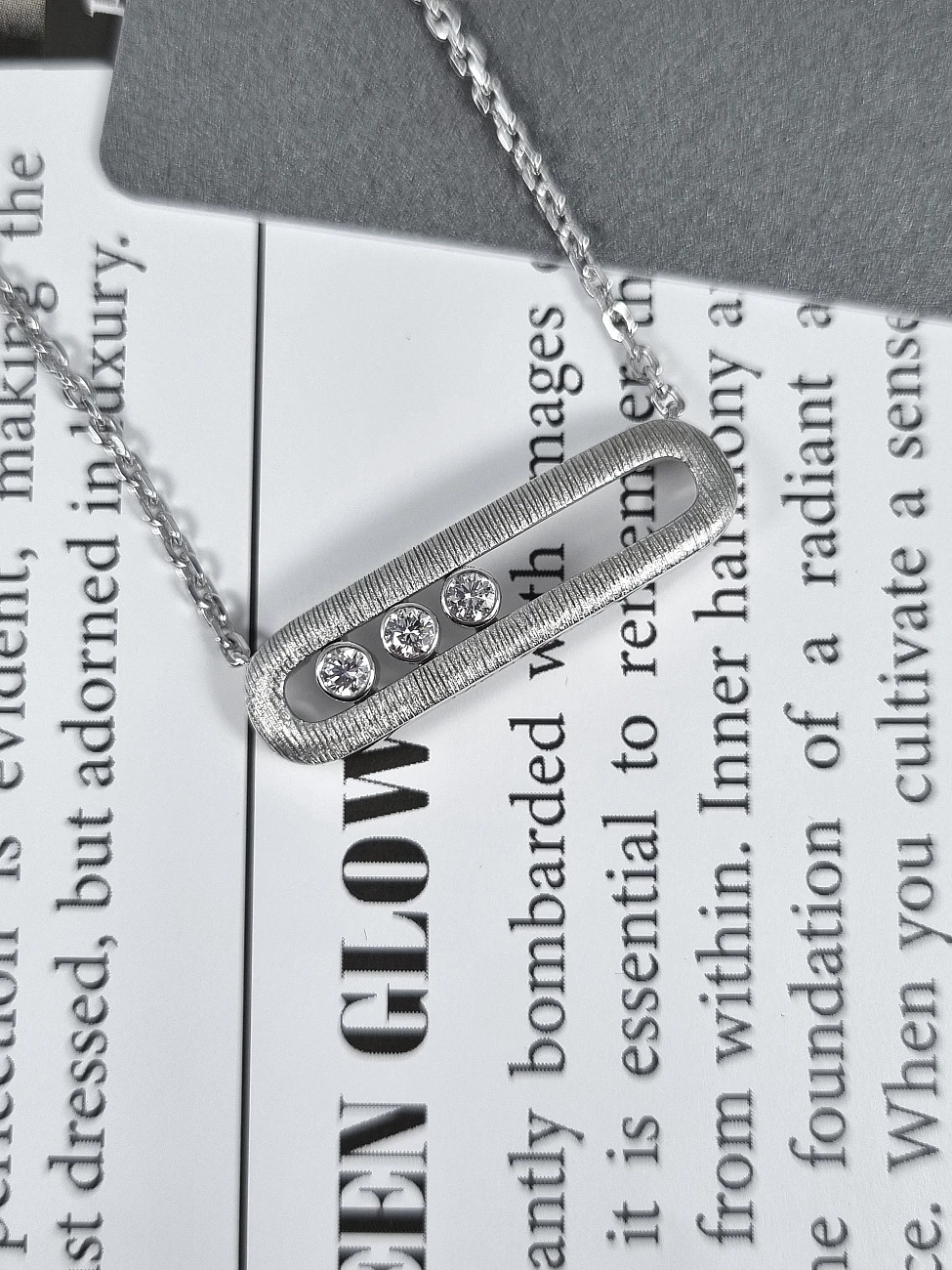 Украшение Messika  Move Classique Ciselé Necklace  Move Classique Ciselé Necklace 14667-WG 