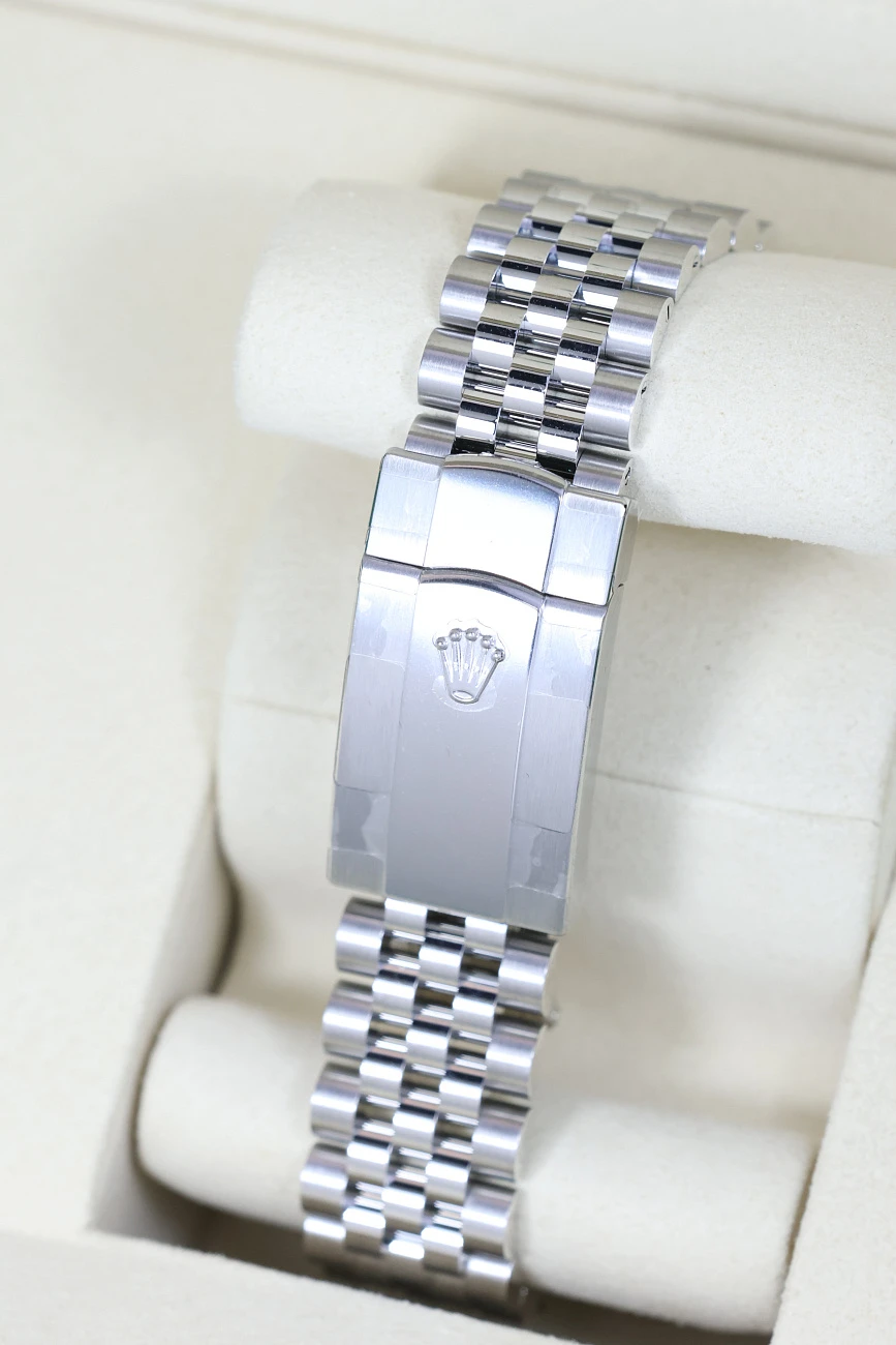 Часы Rolex  Oyster Perpetual Datejust 41 Mm Blue Sticks Jubilee  126300