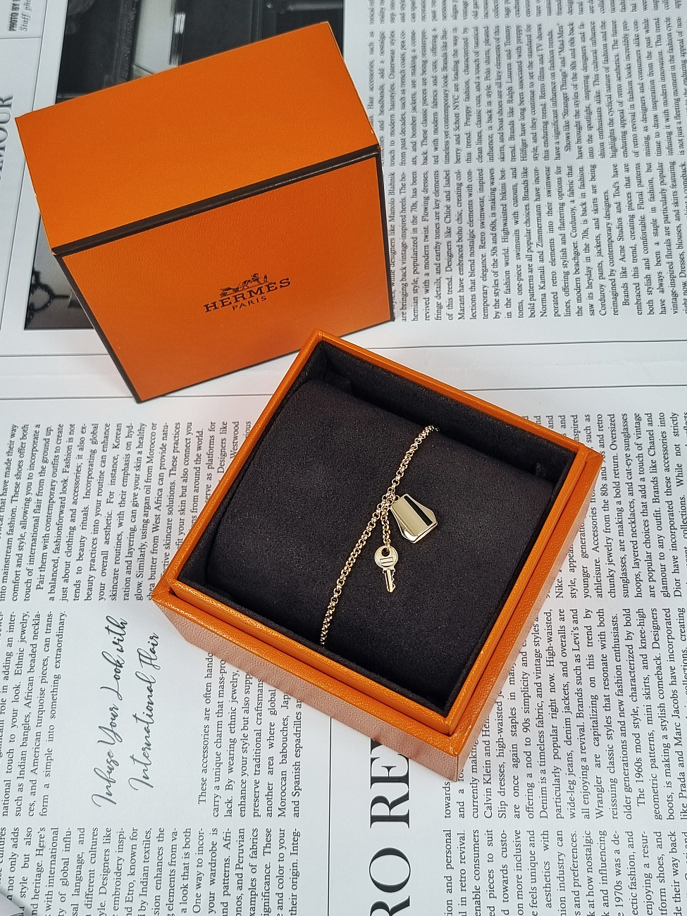 Украшение Hermès  Kelly Clochette bracelet, small model  H220467B 00ST 