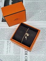 Украшение Hermès  Kelly Clochette bracelet, small model  H220467B 00ST 