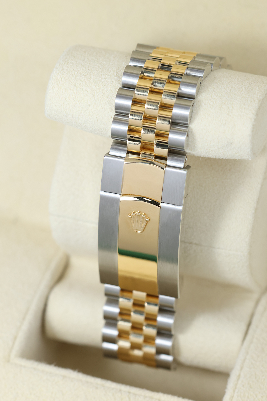 Часы Rolex  Sky-Dweller 42Mm Steel And Yellow Black Dial  336933