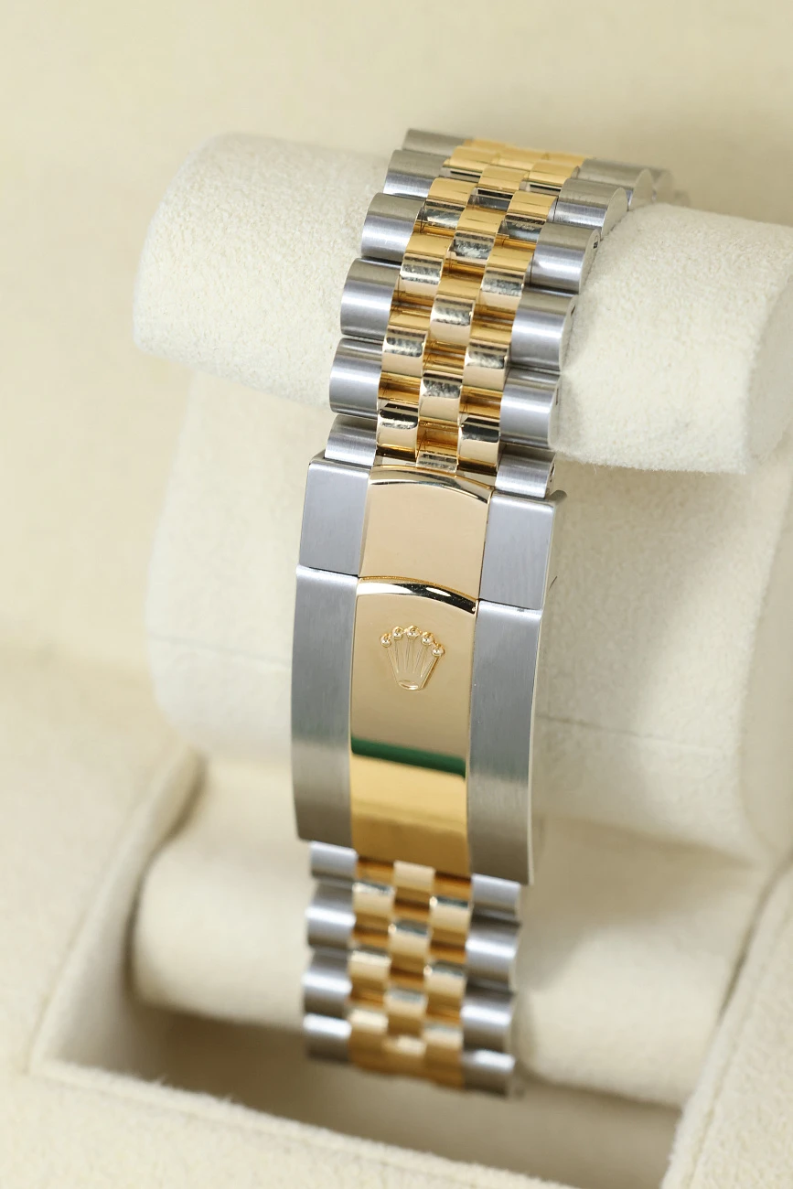 Часы Rolex  Sky-Dweller 42Mm Steel And Yellow Black Dial  336933