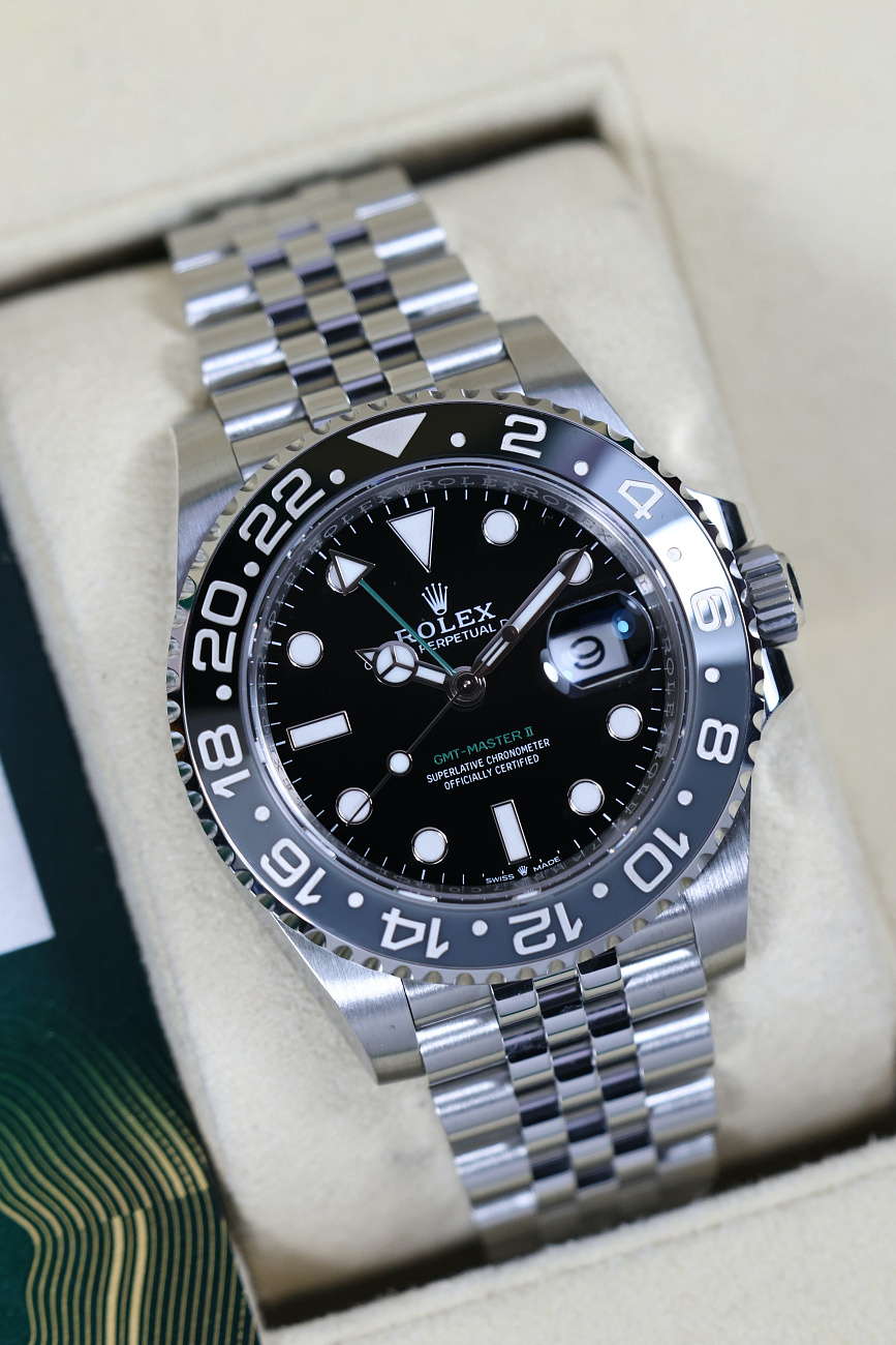 Часы Rolex  Gmt-Master Ii "Bruce Wayne"  126710GRNR
